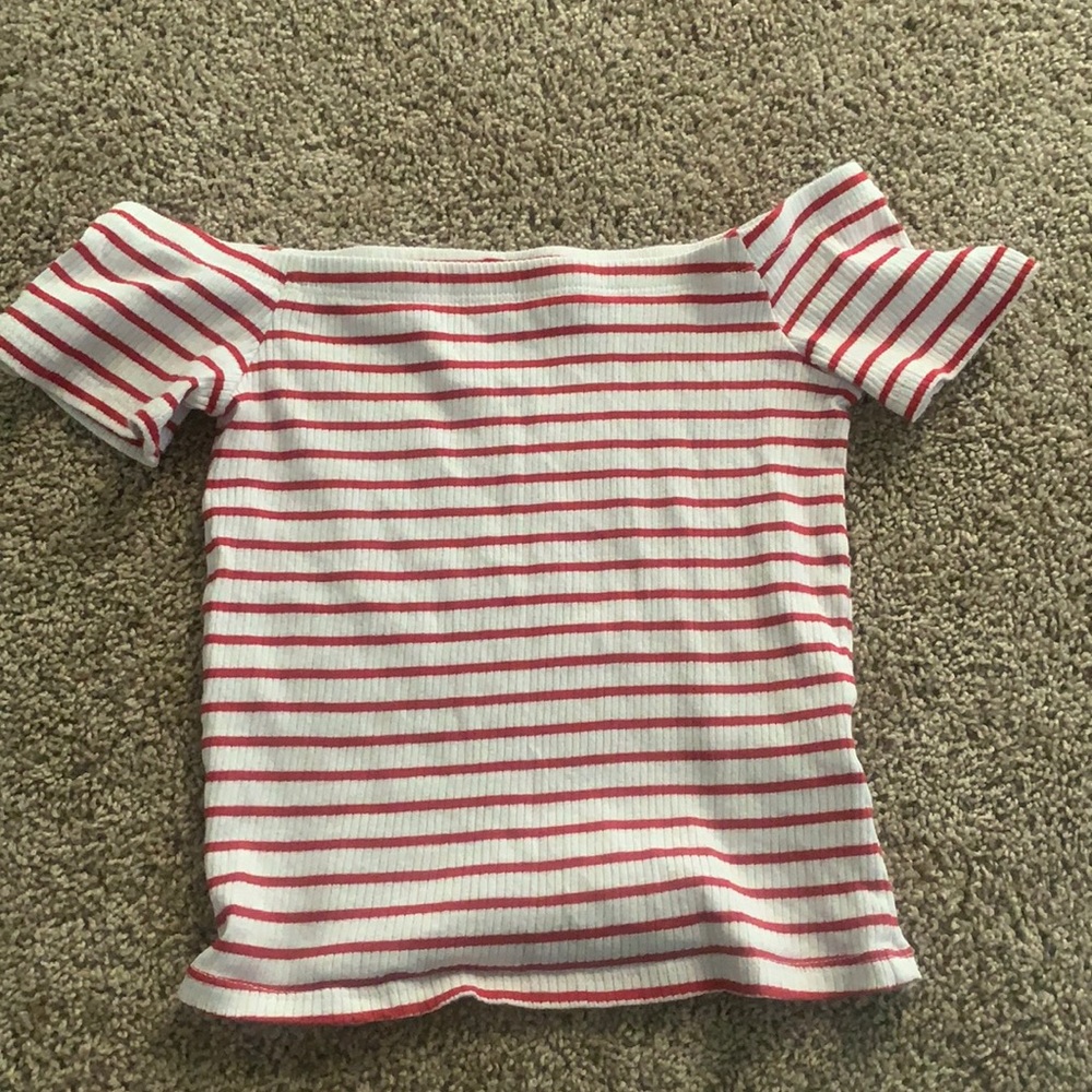 Red and white h&m crop top